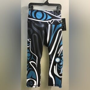NWT No Mi No U Wolf First Nations Indigenous Art Leggings